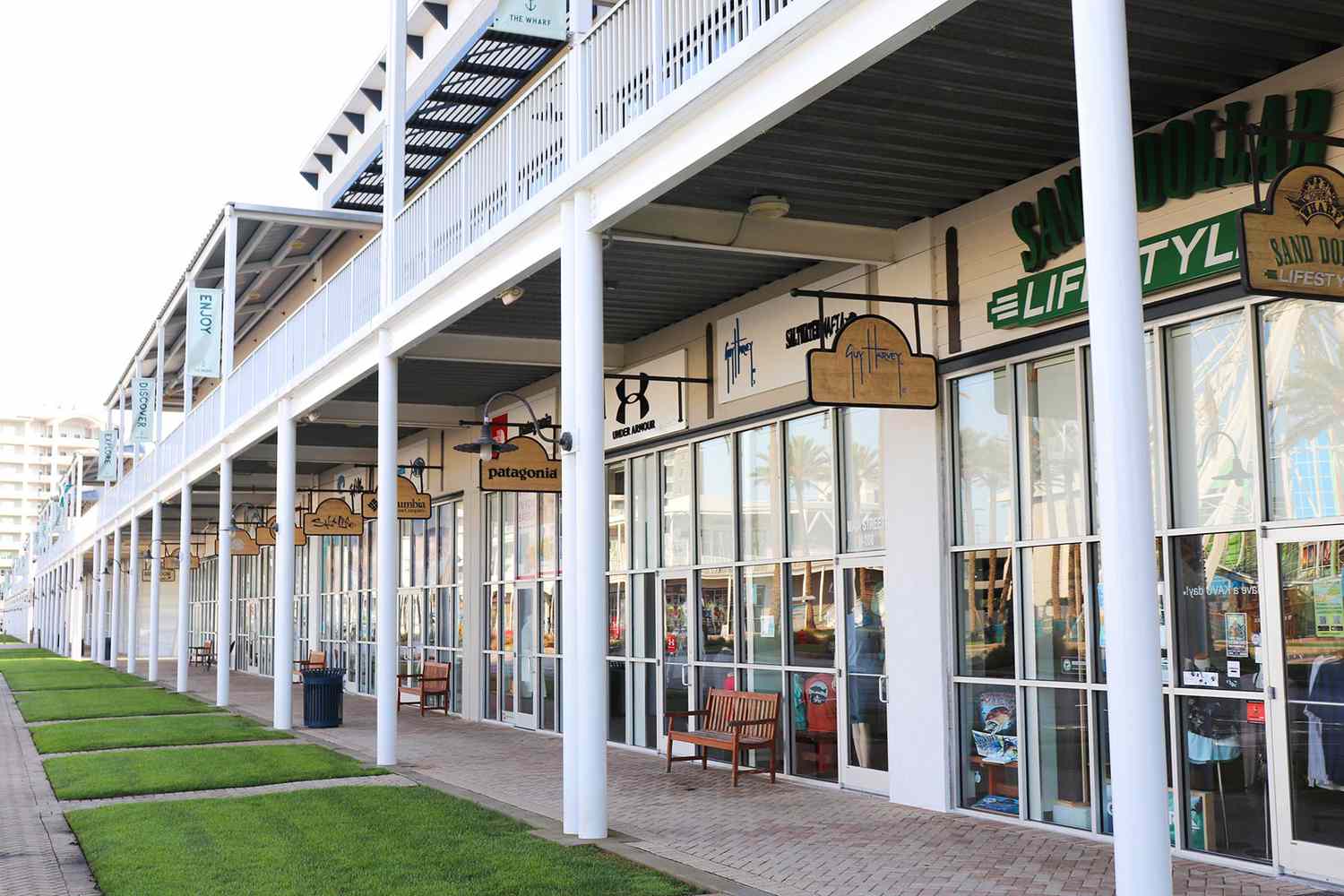 Go Shopping in Gulf Shores at These Popular Boutiques